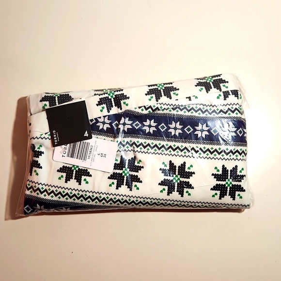 ❤️NWT VINTAGE TORRID LEGGING - FULL LENGTH HIGH RISE POWDERPUFF SNOWFLAKE PRINT - Picture 9 of 12